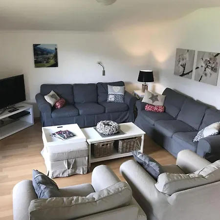 Chalet On The Ski Slope Apartment Dorf (Salzburg)