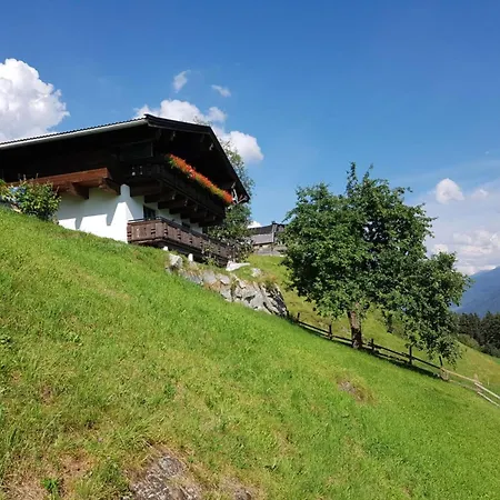 Chalet On The Ski Slope Apartment Dorf (Salzburg)